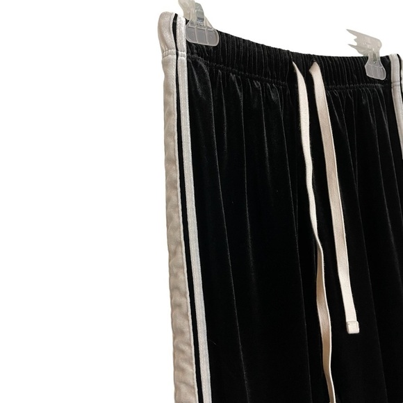 Forever 21 Retro Look Black Velour with White Side Stripes Joggers Sz.L - Picture 4 of 11